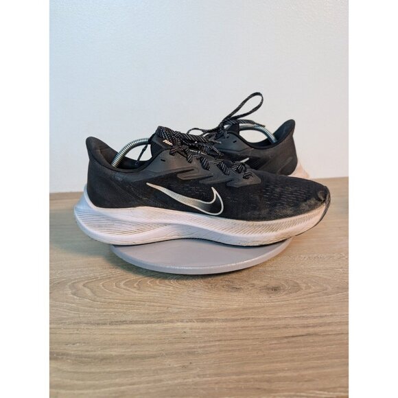 Nike Zoom Winflo 7 Mens Sz 11.5 US Black White Running Shoes Sneakers CJ0291-005 main image 4